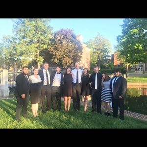 Meet your Posher, Lewis